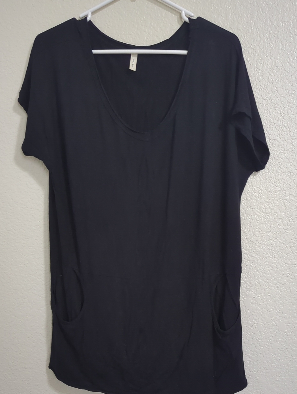 Relaxed Black Scoop-Neck Tunic with Pockets